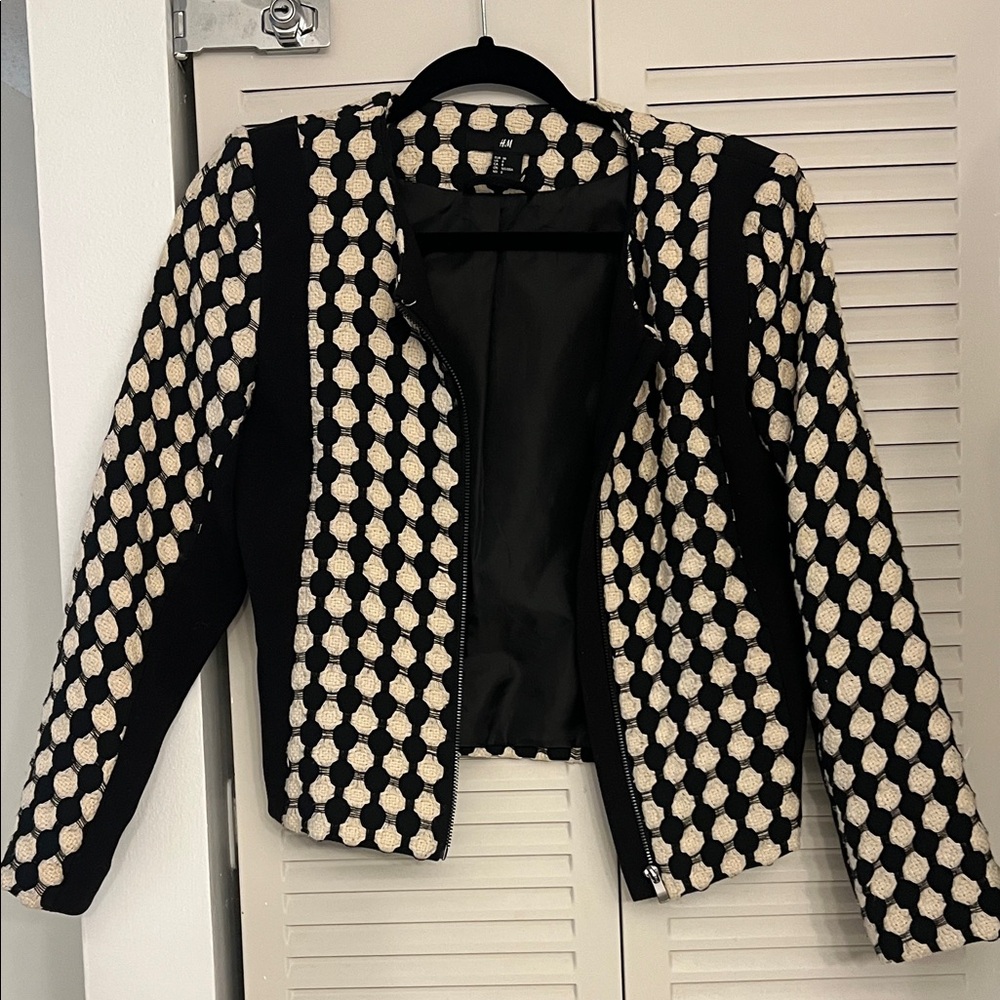 H&M Black and Cream Patterned Blazer